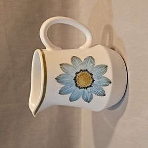 New Noritake Up-Sa Daisy 9001 Creamer